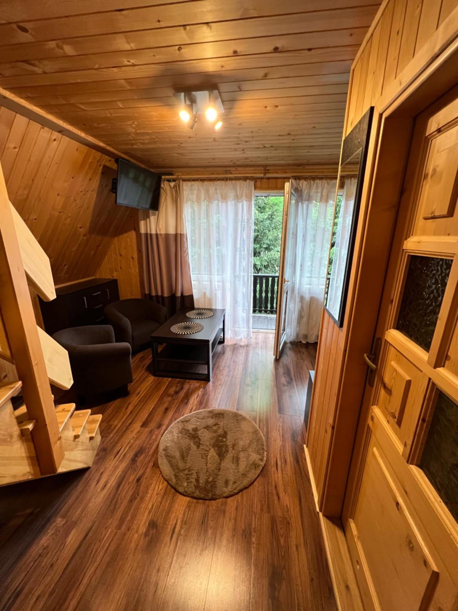 Apartament Busia กอสเชียลิสกอ ภายนอก รูปภาพ